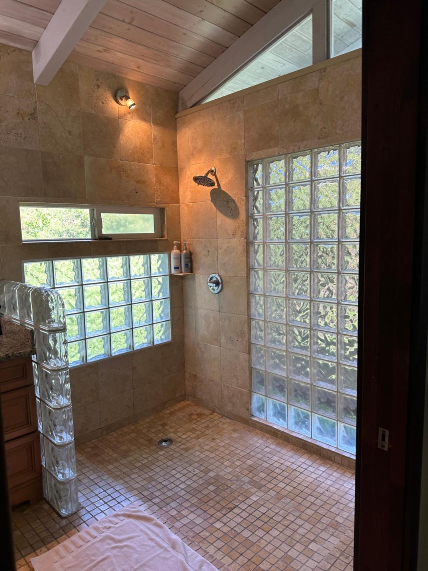 فيلا Ocean Views, Indoor And Outdoor Brilliance! هاليوا المظهر الخارجي الصورة